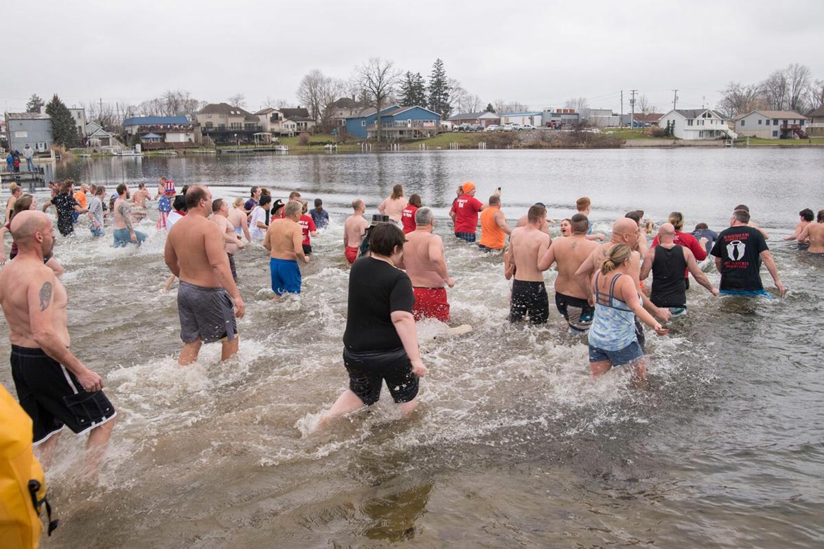 Jack Gibson Memorial Scholarship Polar Bear Plunge