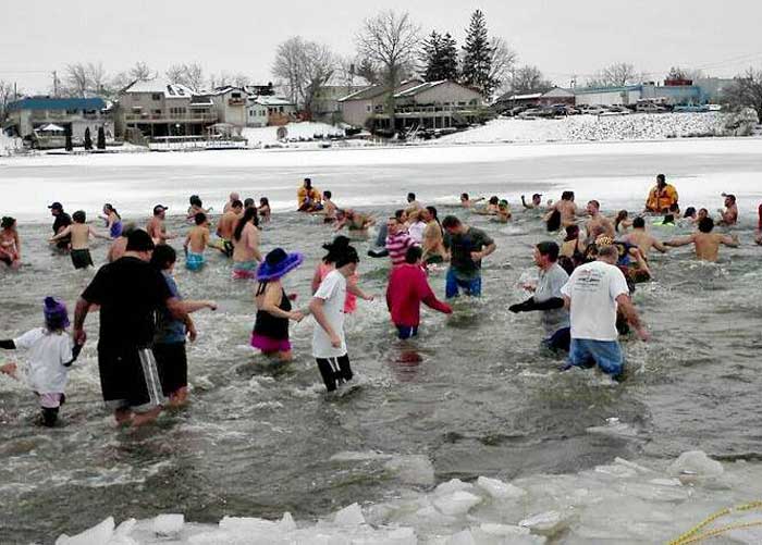 Jack Gibson Memorial Scholarship Polar Bear Plunge